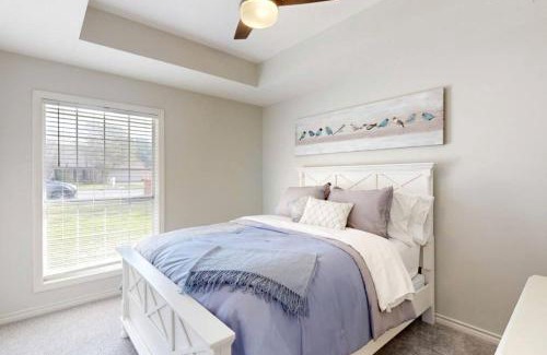 Glenhaven Casa | Spacious 4-Bedroom Home with Game Room Near Texas A&M in College Station, Texas