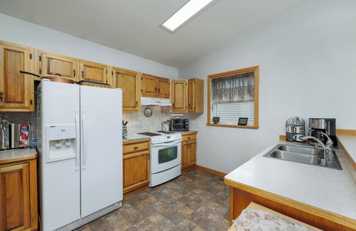 Gardiner Casa | Spacious 4-bedroom 3 bathroom house- 10 miles from Yellowstone