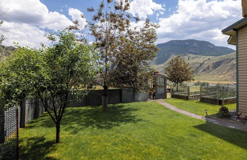 Gardiner Casa | Spacious 4-bedroom 3 bathroom house- 10 miles from Yellowstone