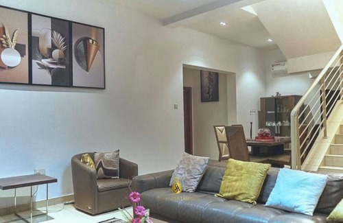 Abuja Apartamento | Spacious 4-Bedroom Apartment