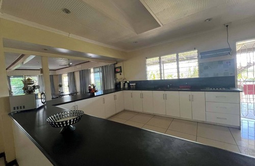 Lautoka Apartamento | Spacious 4 bedroom flat with an option for a fifth bedroom in Lautoka!