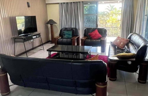 Lautoka Apartamento | Spacious 4 bedroom flat with an option for a fifth bedroom in Lautoka!