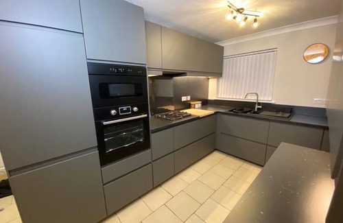 Colchester Casa | Spacious 4 bedroom house close to all the main activities in Colchester
