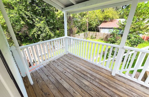 Petersburg Casa | Spacious 4-bedroom house in charming Petersburg