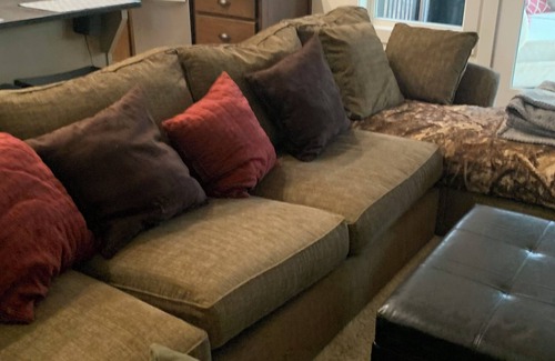 Tate Casa | Spacious 4-bedroom house in charming Fairmount with WiFi, AC fire pit Hot Tub