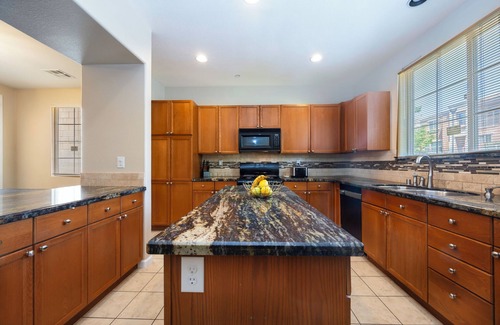 Centennial Hills Casa | Spacious 4-Bedroom Home—30+ Day Rental—Centennial Hills, Las Vegas