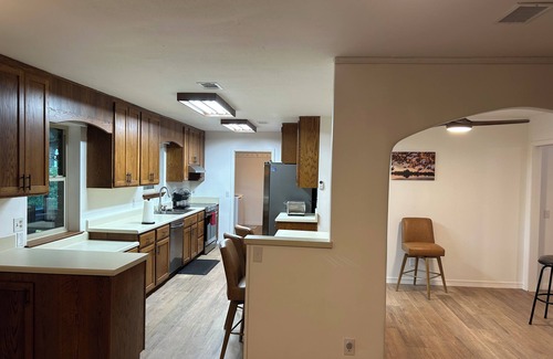 North Northwest Pensacola Casa | Spacious 4-bedroom house in amazing Pensacola with AC