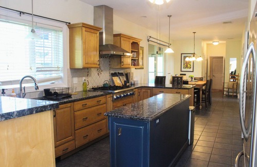 Thompson Ridge Casa | Spacious 4-bedroom house in lovely Pine Bush with WiFi, AC