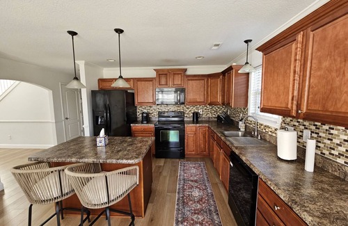 Woodruff Casa | Spacious 4-bedroom home in private nature