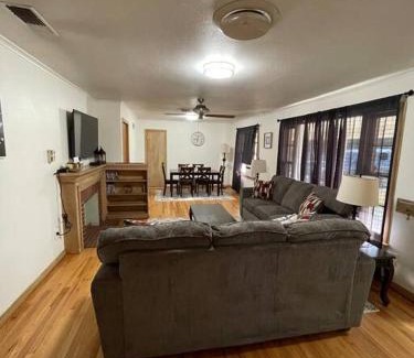 Amarillo Casa | Spacious 4 Bedroom Home with 5 Beds near Interstate 40 in Amarillo, TX