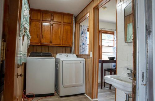 Amarillo Casa | Spacious 4 Bedroom Home with 5 Beds near Interstate 40 in Amarillo, TX