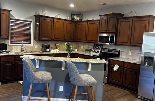 Fortson Casa | Spacious 4-bedroom house with AC and WiFi in welcoming Columbus, near Ft. Moore