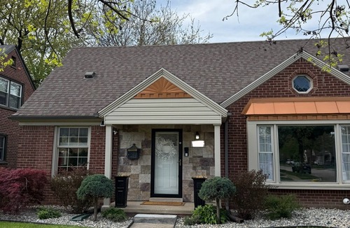 Dearborn Casa | Spacious 4-bedroom house in lovely Dearborn