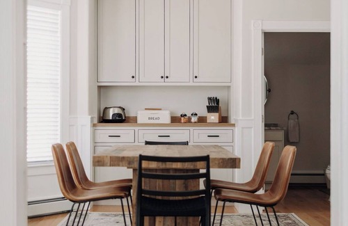 East End Casa | Spacious 4-bedroom house located in the heart of Portland, ME.