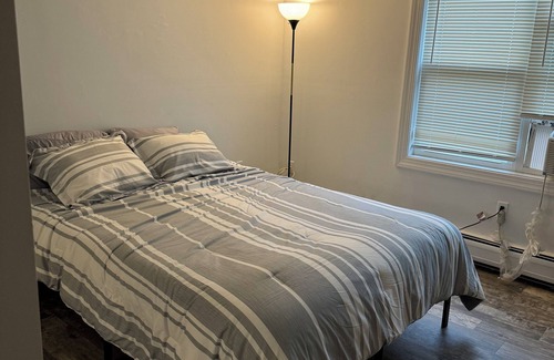 Silver Lane Casa | Spacious 4-bedroom house with WiFi, AC in Tranquil Windsor