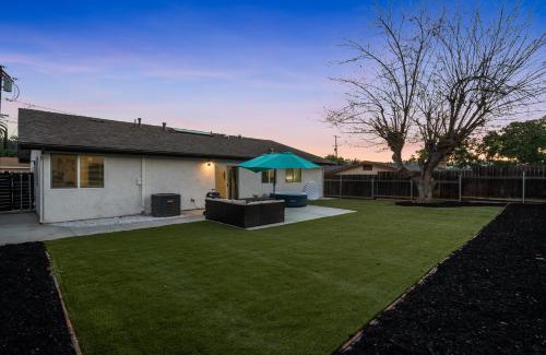 El Cajon Casa | Spacious 4-bedroom house in awesome El Cajon with AC