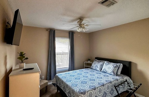 Florida Panhandle Casa | Spacious 4-bedroom house in beautiful Milton w/WiFi and AC. 30min to Pensacola