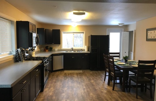 North Star Casa | Spacious 4 bedroom in midtown