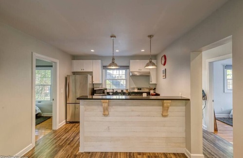 Lower Burns Park Apartamento | Spacious 4-Bedroom Near Downtown and UM Stadium