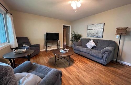 Billings Casa | Spacious 4 bedroom residential at Burlington Park