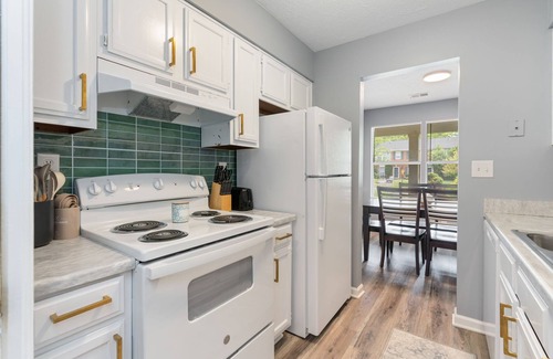 Rolling Hills Casa | Spacious 4-bedroom Townhome! East End!!