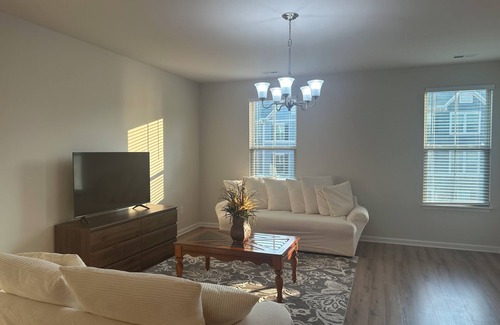 Cary Casa | Spacious 4-bedroom townhome in charming Cary with WiFi