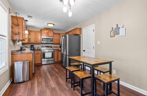 Clarksville Casa | Spacious 4-bedroom House near Downtown Clarksville