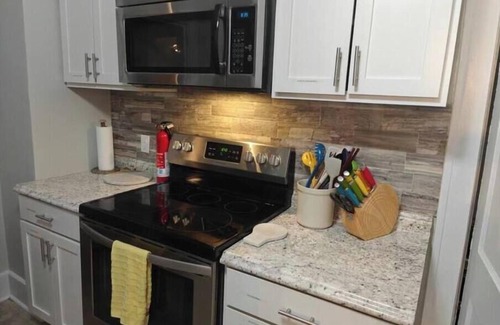Terry Sanford Casa | Spacious 4-bedroom house in charming Fayetteville with WiFi