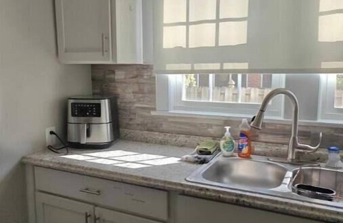 Terry Sanford Casa | Spacious 4-bedroom house in charming Fayetteville with WiFi