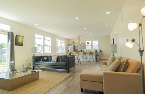 Fountain Square Casa | Spacious 4-bedroom house in delightful Fountain square- Indianapolis