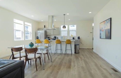 Fountain Square Casa | Spacious 4-bedroom house in delightful Fountain square- Indianapolis