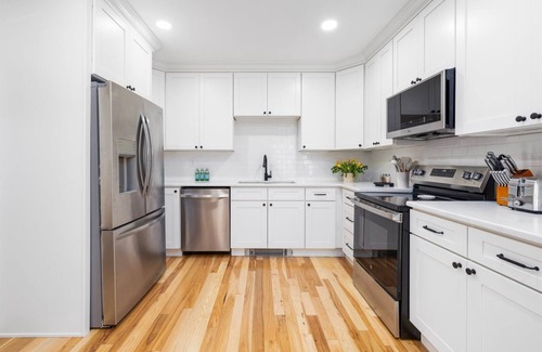Point Judith Casa | Spacious 4-bedroom in wonderful Narragansett.Short walk to family friendly beach