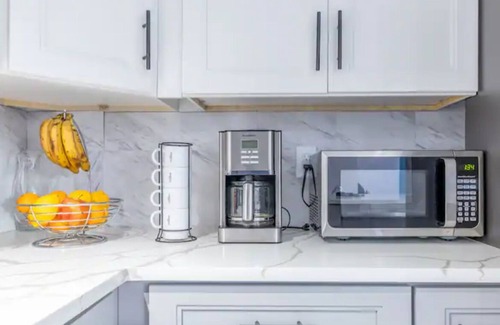 Pompano Beach Casa | Spacious 4-bedroom house with WiFi, AC in charming Pompano Beach
