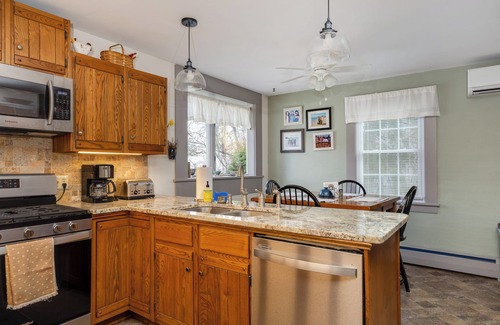 Town of Jerusalem Casa | Spacious 4-bedroom vacation home steps to Keuka Lake
