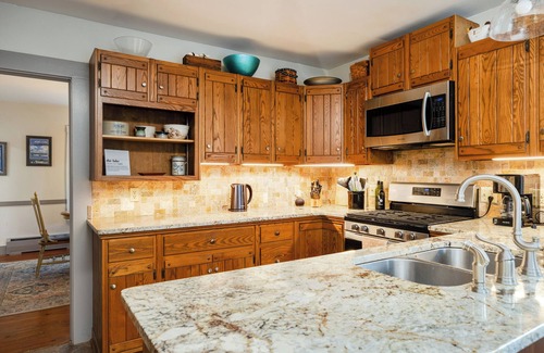 Town of Jerusalem Casa | Spacious 4-bedroom vacation home steps to Keuka Lake