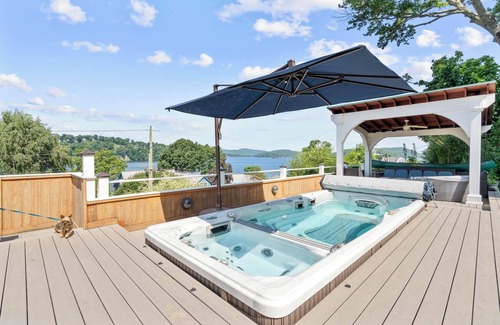 New Fairfield Casa | Spacious 4-BR house in lake community with beach access and swim-in-place spa.