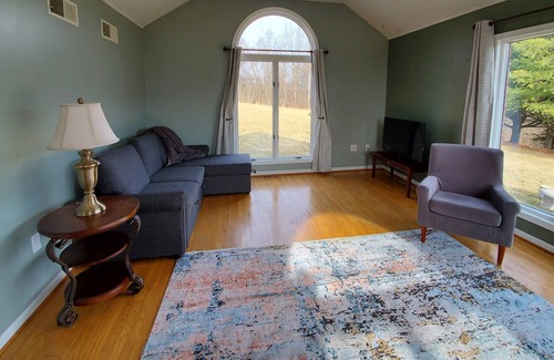 Sabillasville Casa | Spacious 4 BR on 10 acres near Gettysburg!