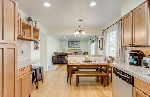 Scenic Heights Casa | Spacious 4 King beds/Arvada /Red Rocks/Denver
