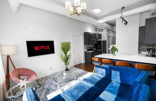 Near South Side Apartamento | Spacious 420 Friendly 3BR Retreat Near McCormick Place and Soldier Field