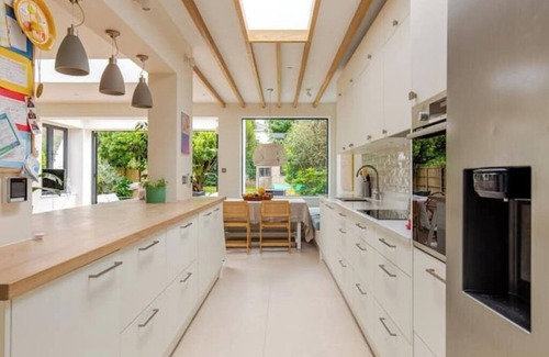 Twickenham Riverside Casa | Spacious 4B family home by Richmond riverside