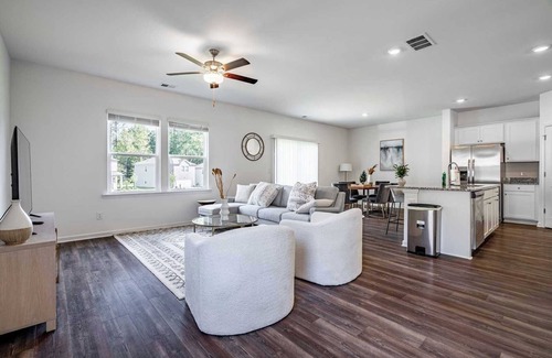 Fairburn Casa | Spacious 4B｜Pet Friendly｜Month2Month Available #42243