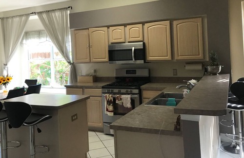 New Tampa Casa | Spacious 4B2B House in New Tampa - minutes to i-75 and i-275