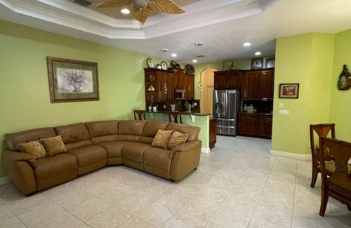 Port Saint Lucie Casa | Spacious 4BD/4BA Dream Villa w/LRG Backyard in PSL