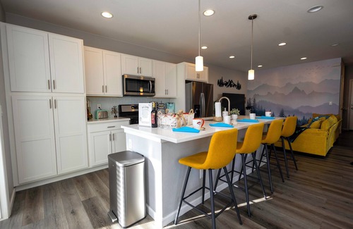 Dupont Casa | Spacious 4BD Near Denver w/ BBQ, Games & Office