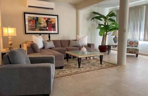 Tamuning Casa | Spacious 4bd25ba Retreat Near Hospital & Tumon