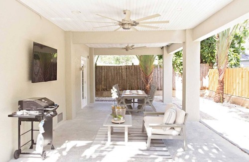 Ozona Casa | Family-Friendly 4 BR/3BA w/Golf Cart, Near Dunedin, Clearwater, & Tarpon Springs
