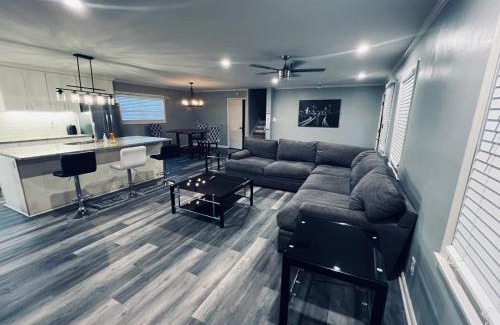 College Park Casa | Spacious 4BR by Airport & Shops!