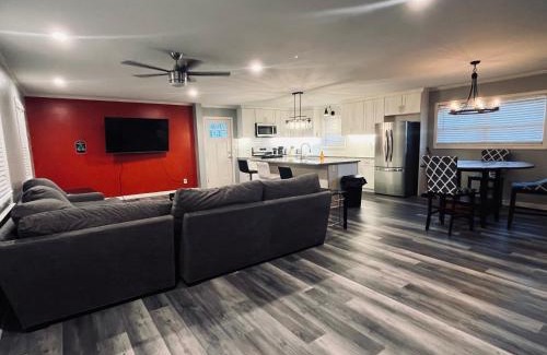 College Park Casa | Spacious 4BR by Airport & Shops!