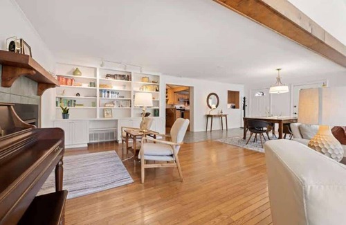 Hendersonville Casa | Spacious 4BR Compound w/ 2 Cottages | Near Trails
