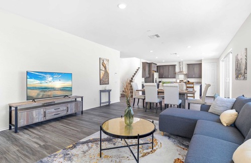 Temecula Casa | Spacious 4BR Family Home w Patio & Privacy in Quiet Perris Neighborhood! #41408